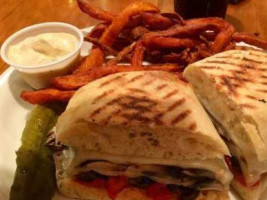 The Towne Tavern