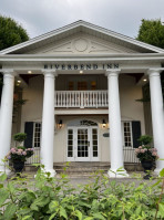 Riverbend Inn&Vineyard