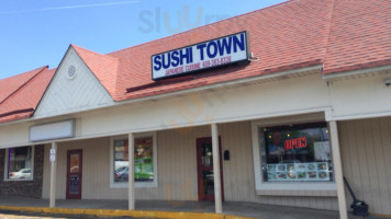 Sushi Town Japanese