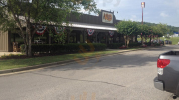 Cracker Barrel