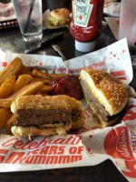 Red Robin Gourmet Burgers And Brews