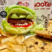 Mooyah Burgers, Fries Shakes