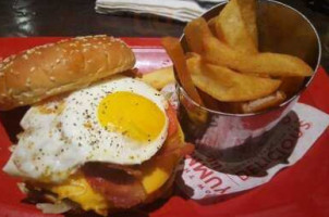 Red Robin Gourmet Burgers And Brews