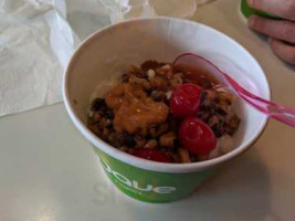 Peachwave Frozen Yogurt