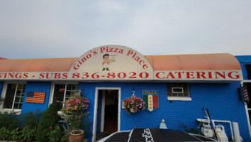 Gino's Pizza Place