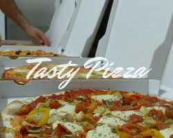 Tasty Pizza