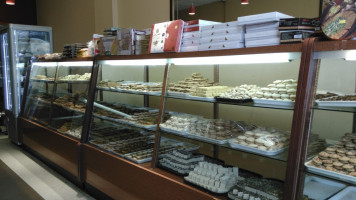 Laleh Bakery