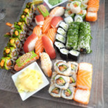Eat Sushi