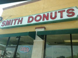 Smith Donuts