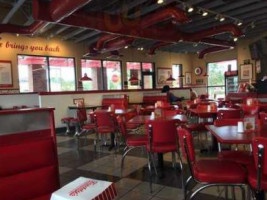 Freddy's Frozen Custard Steakburgers