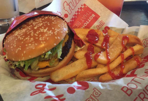 Red Robin Gourmet Burgers And Brews