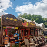 Ken's Amish Deli Bakery