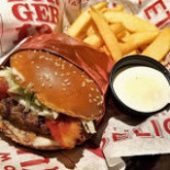 Red Robin America's Gourmet Burgers And Spirits