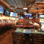 Hooters