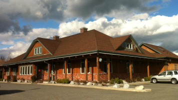 Station House And Grill