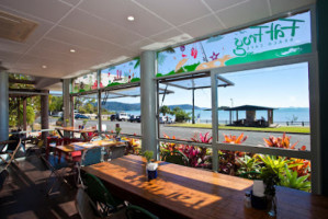 Fat Frog Beach Cafe