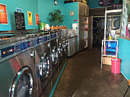 Machine Laundry Cafe