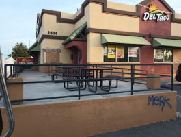 Del Taco