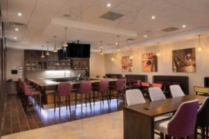 Sip And Savor At The Crowne Plaza