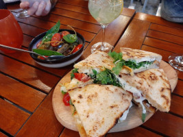 A La Cantina Italien Pizzeria Vins Naturels