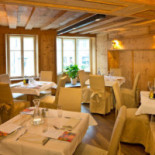 Manna Innsbruck Delikatessen Café In Der Maria-theresien-straße
