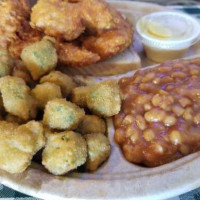 Gus's World Famous Fried Chicken