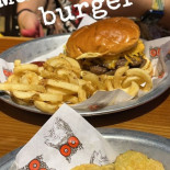 Hooters