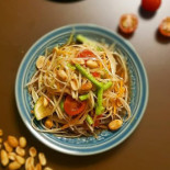 Spoon Restaurant Und Bar, Mahiphan