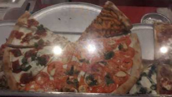 Gino's Pizzeria