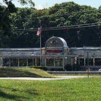 Lake Grove Diner