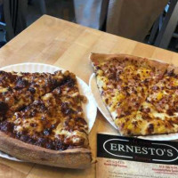 Ernesto's Pizza