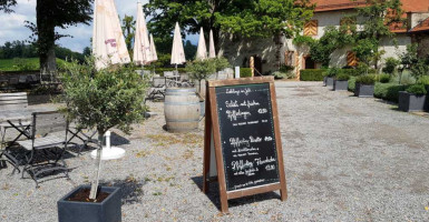 Markgräfliche Weinstube Schloss Staufenberg