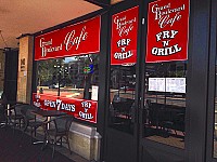 Grand Boulevard Cafe