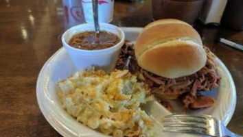 Lonnie Q's Bbq