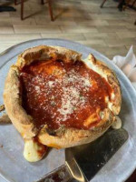 Manhattan Chicago Pizza