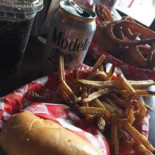 Li'l Woody's