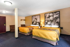 Super 8 By Wyndham Seatac Airport