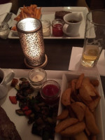Lloyd's Bar & Restaurant