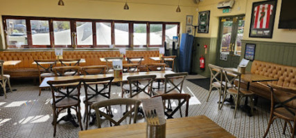 The Globe Pub