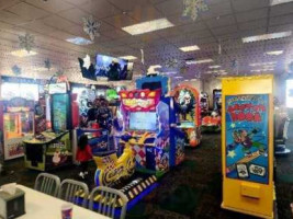 Chuck E. Cheese