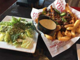 Red Robin Gourmet Burgers And Brews