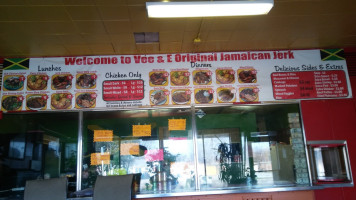 Vee And E Original Jamaican Jerk Chicken