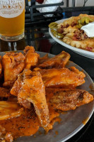 Pluckers Wing