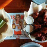 Hooters