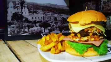 Punto Burger