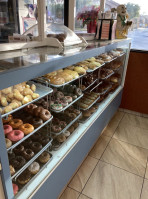 Cherri's Donuts