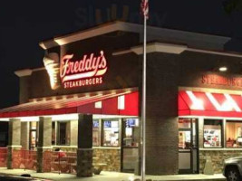 Freddy's Frozen Custard Steakburgers