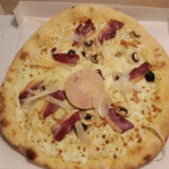 La Pau Z Pizza