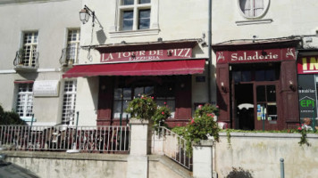 La Tour De Pizz