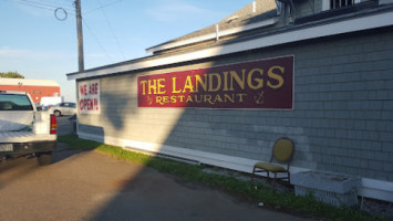 Landings Lounge